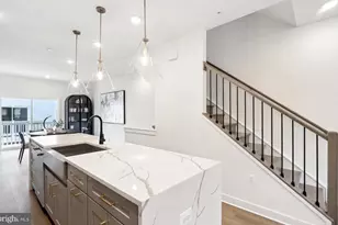 42619 Black Angus Dr, Ashburn, VA 20148 - Photo 7