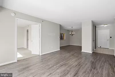 19385 Cypress Ridge Terrace #604, Leesburg, VA 20176 - Photo 11