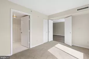 19385 Cypress Ridge Terrace, Leesburg, VA 20176 - Photo 19