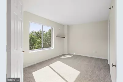 19385 Cypress Ridge Terrace #604, Leesburg, VA 20176 - Photo 17