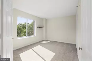 19385 Cypress Ridge Terrace, Leesburg, VA 20176 - Photo 17