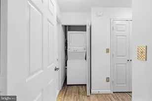 19385 Cypress Ridge Terrace, Leesburg, VA 20176 - Photo 15