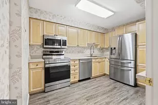 19385 Cypress Ridge Terrace, Leesburg, VA 20176 - Photo 7