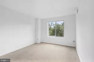 19385 Cypress Ridge Terrace, Leesburg, VA 20176 - Photo 13