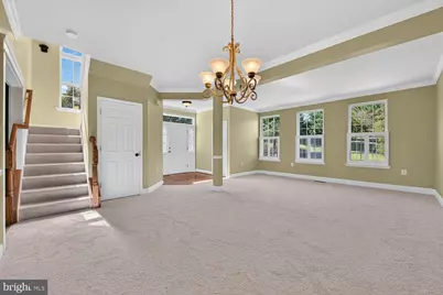 660 Burnside Terrace SE, Leesburg, VA 20175 - Photo 7