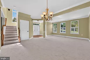 660 Burnside Terrace SE, Leesburg, VA 20175 - Photo 7