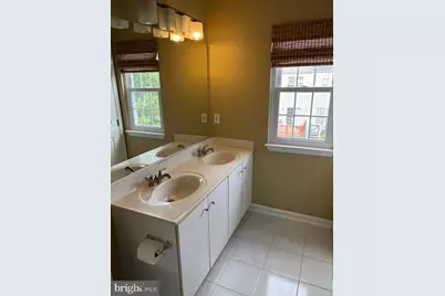 45488 Lost Trail Terrace, Sterling, VA 20164 - Photo 11