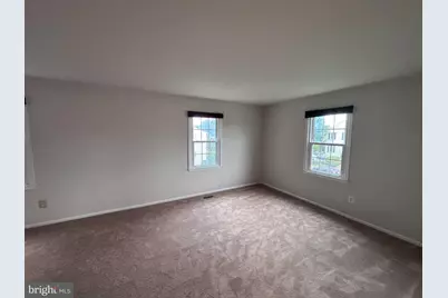 961 Holborn Court, Sterling, VA 20164 - Photo 5
