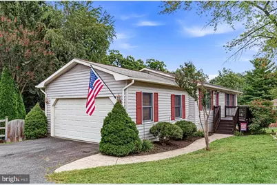 616 York Lane SE, Leesburg, VA 20175 - Photo 1