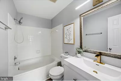 21140 Winding Brook Square, Ashburn, VA 20147 - Photo 17
