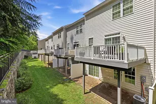 20200 Center Brook Square, Sterling, VA 20165 - Photo 31