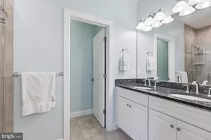 20200 Center Brook Square, Sterling, VA 20165 - Photo 21