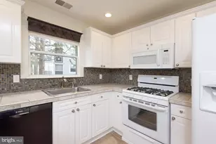 20575 Snowshoe Square, Ashburn, VA 20147 - Photo 3