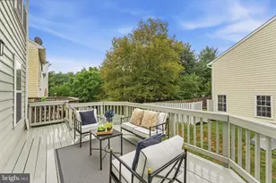 35872 Devon Park Square, Round Hill, VA 20141 - Photo 15