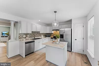 35872 Devon Park Square, Round Hill, VA 20141 - Photo 11