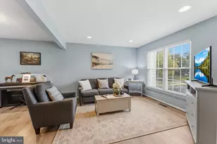 35872 Devon Park Square, Round Hill, VA 20141 - Photo 19
