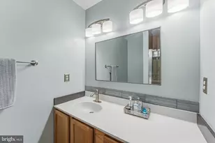 35872 Devon Park Square, Round Hill, VA 20141 - Photo 25