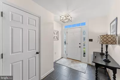 35872 Devon Park Square, Round Hill, VA 20141 - Photo 5