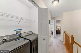 35872 Devon Park Square, Round Hill, VA 20141 - Photo 21