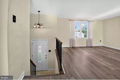 110 N Garfield Road, Sterling, VA 20164 - Photo 5