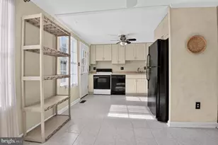 110 N Garfield Rd, Sterling, VA 20164 - Photo 11