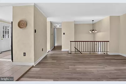 110 N Garfield Road, Sterling, VA 20164 - Photo 7