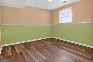 110 N Garfield Rd, Sterling, VA 20164 - Photo 23