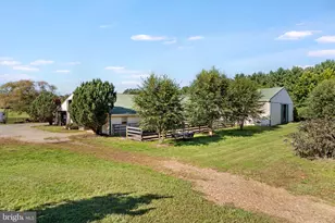 15012 Clover Hill Rd, Waterford, VA 20197 - Photo 65