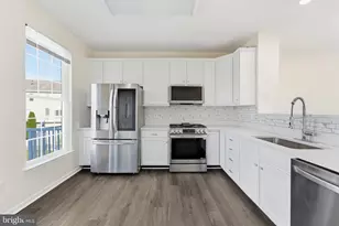 42838 Smallwood Terrace, Chantilly, VA 20152 - Photo 11