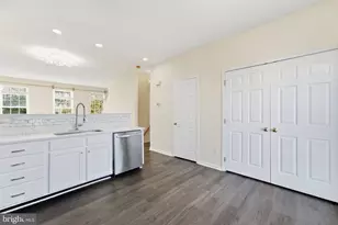 42838 Smallwood Terrace, Chantilly, VA 20152 - Photo 9