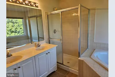18562 Sierra Springs Square, Leesburg, VA 20176 - Photo 19