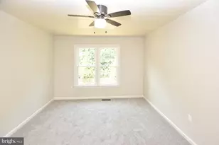 20921 Rubles Mill Ct, Ashburn, VA 20147 - Photo 17