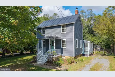 211 E G Street, Purcellville, VA 20132 - Photo 1