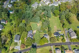 211 E G St, Purcellville, VA 20132 - Photo 13