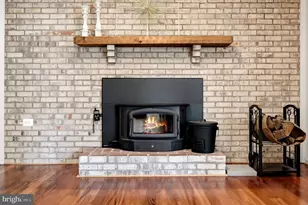 273 Terrie Dr, Sterling, VA 20165 - Photo 23