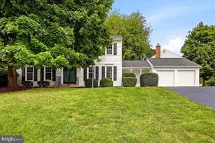 273 Terrie Dr, Sterling, VA 20165 - Photo 1