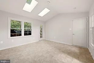 273 Terrie Dr, Sterling, VA 20165 - Photo 39