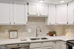 273 Terrie Dr, Sterling, VA 20165 - Photo 19