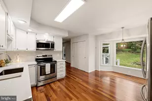 273 Terrie Dr, Sterling, VA 20165 - Photo 13