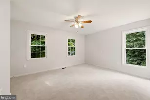 273 Terrie Dr, Sterling, VA 20165 - Photo 35
