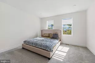 42145 Shining Star Sq, Brambleton, VA 20148 - Photo 17
