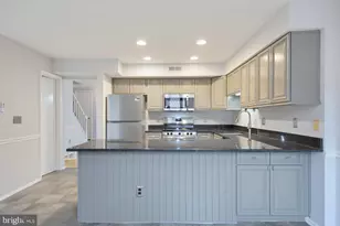 34 Millard Ct, Sterling, VA 20165 - Photo 13