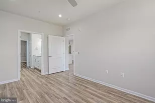21894 Hawksbill High Cir, Sterling, VA 20164 - Photo 15