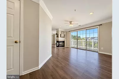 46924 Courtyard Square #301, Sterling, VA 20164 - Photo 3