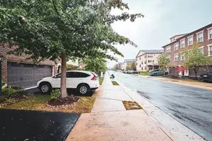 23687 Sailfish Square, Brambleton, VA 20148 - Photo 39