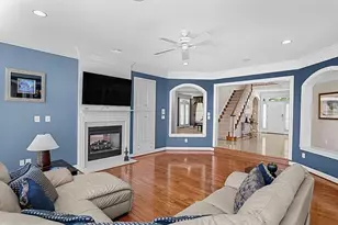 19262 Mill Site Pl, Leesburg, VA 20176 - Photo 7