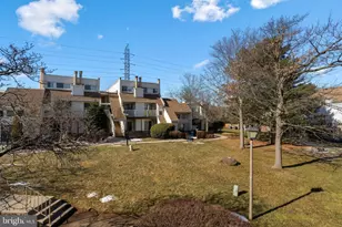 1043 Warwick Ct, Sterling, VA 20164 - Photo 29
