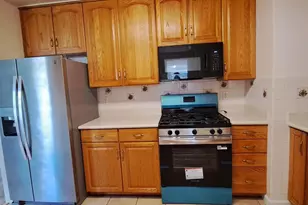 815 S Cypress Ct, Sterling, VA 20164 - Photo 25