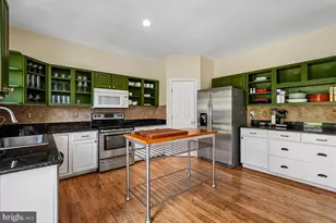 35812 Park Heights Cir, Round Hill, VA 20141 - Photo 17
