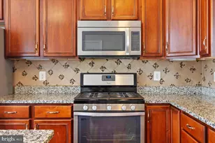 25119 McBryde Terrace, Chantilly, VA 20152 - Photo 13